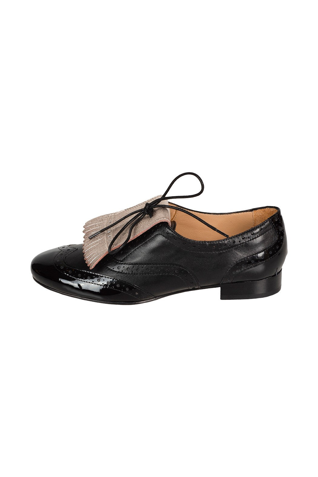 Black italian leather brogues with detachable and reversible nude metallic fringe 